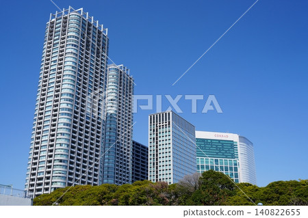 晴空萬裡下的汐留天際線 晴空萬裡下的汐留天際線 140822655
