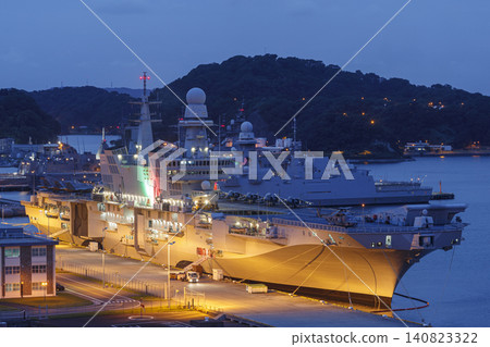 Italian Navy Aircraft Carrier (Light Aircraft Carrier) "Cavour (C550)" Italian Navy Aircraft Carrier (Light Aircraft Carrier) "Cavour (C550)" 140823322