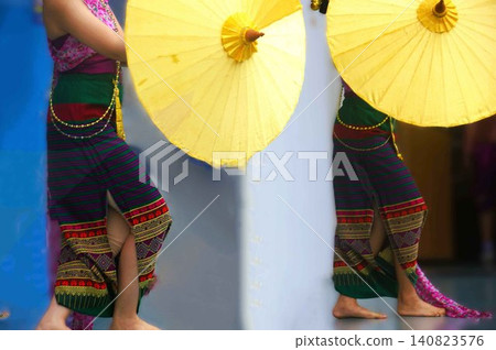 Thai dance 140823576