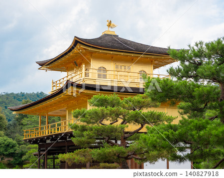 The beautiful scenery of Kinkaku-ji Temple in early summer The beautiful scenery of Kinkaku-ji Temple in early summer 140827918