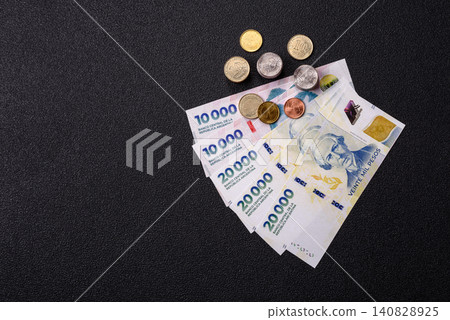 Argentina paper money, peso in various denominations. Argentine money Argentina paper money, peso in various denominations. Argentine money 140828925