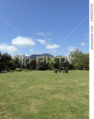 從中島公園眺望藻岩山 從中島公園眺望藻岩山 140829208