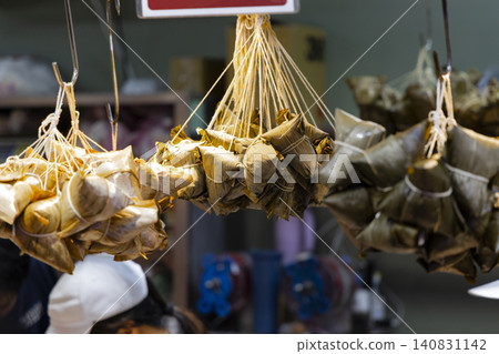 Danwu City Scene: Full of smoke and fire in the vegetable market, 粽foliage pattern and separation, 熆綁扎實宦类结粽 Danwu City Scene: Full of smoke and fire in the vegetable market, 粽foliage pattern and separation, 熆綁扎實宦类结粽 140831142