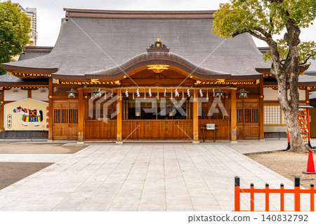 Sakai Mikunigaoka Hōchigai Shrine (commonly known as Hōchigai-san) Worship Hall: Famous for warding off misfortunes related to direction, land, and house layout / Prayers for safe pilgrimage to Kumano Sakai Mikunigaoka Hōchigai Shrine (commonly known as Hōchigai-san) Worship Hall: Famous for warding off misfortunes related to direction, land, and house layout / Prayers for safe pilgrimage to Kumano 140832792