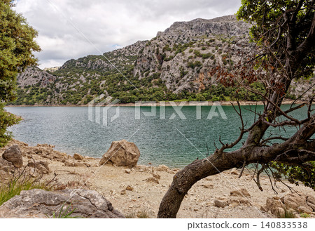 Beautiful mountain lake Panta de Gorg Blau, Mallorca, Spain Beautiful mountain lake Panta de Gorg Blau, Mallorca, Spain 140833538