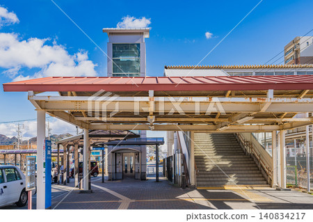 A view of the north exit of JR Yaizu Station on a sunny day (Shizuoka Prefecture) A view of the north exit of JR Yaizu Station on a sunny day (Shizuoka Prefecture) 140834217