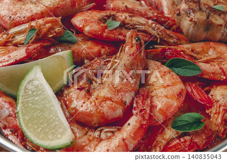 Fried king prawns, in shell, with spices, size 30/40 , unpeeled shrimp,homemade, no people, Fried king prawns, in shell, with spices, size 30/40 , unpeeled shrimp,homemade, no people, 140835043
