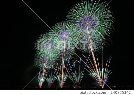 Nagaoka Fireworks - Vivid Green Blooming in the Night Sky Nagaoka Fireworks - Vivid Green Blooming in the Night Sky 140835342