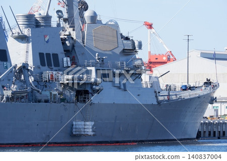 飛彈驅逐艦「麥坎貝爾號」停靠在橫須賀海軍基地。 飛彈驅逐艦「麥坎貝爾號」停靠在橫須賀海軍基地。 140837004