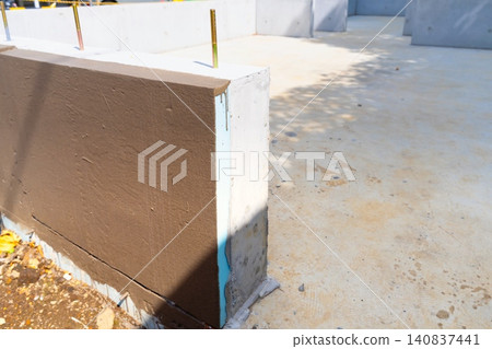 住宅地基施工:聚苯乙烯泡沫保溫模板 住宅地基施工:聚苯乙烯泡沫保溫模板 140837441