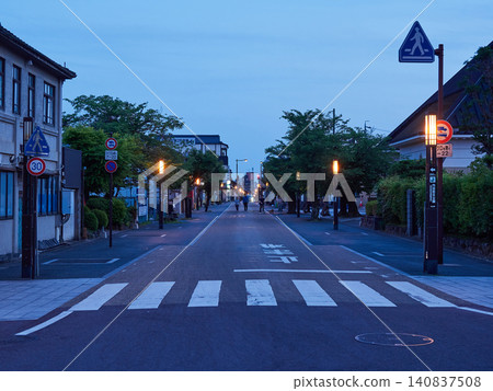 犬山市犬山城町的夜景,犬山市是熱門的旅遊景點。 犬山市犬山城町的夜景,犬山市是熱門的旅遊景點。 140837508