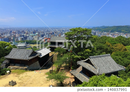 【愛媛郡】從松山城內看到的松山市及城鎮景觀(現存12座天守閣) 【愛媛郡】從松山城內看到的松山市及城鎮景觀(現存12座天守閣) 140837991