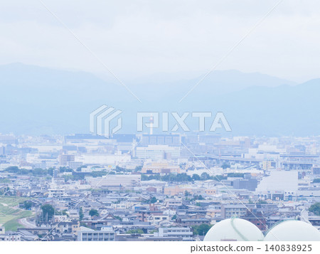 京都塔和京都的城市景觀 京都塔和京都的城市景觀 140838925