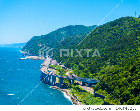 北陸高速公路和8號國道(新潟縣I豐川市) 北陸高速公路和8號國道(新潟縣I豐川市) 140840213
