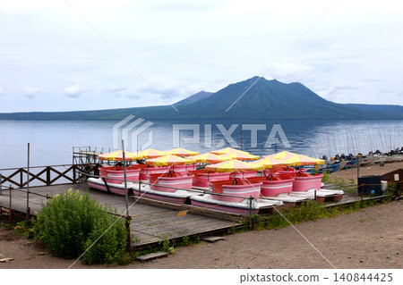 Lake Shikotsu, Himemasu (landlocked salmon), Yamasen Railway Bridge, Lake Shikotsu sightseeing boat, caldera lake, Hokkaido sightseeing, Poropinai Park, Shikotsu-Toya National Park Lake Shikotsu, Himemasu (landlocked salmon), Yamasen Railway Bridge, Lake Shikotsu sightseeing boat, caldera lake, Hokkaido sightseeing, Poropinai Park, Shikotsu-Toya National Park 140844425
