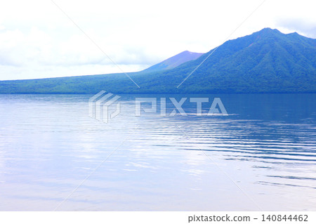 支笏湖、姬增(內陸鮭)、山線鐵橋、支笏湖觀光船、破火山口湖、北海道觀光、Poropinai公園、支洞爺國立公園 支笏湖、姬增(內陸鮭)、山線鐵橋、支笏湖觀光船、破火山口湖、北海道觀光、Poropinai公園、支洞爺國立公園 140844462