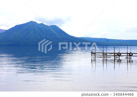 支笏湖、姬增(內陸鮭)、山線鐵橋、支笏湖觀光船、破火山口湖、北海道觀光、Poropinai公園、支洞爺國立公園 支笏湖、姬增(內陸鮭)、山線鐵橋、支笏湖觀光船、破火山口湖、北海道觀光、Poropinai公園、支洞爺國立公園 140844466