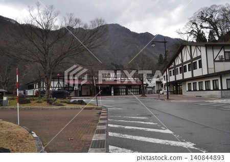 富山峰鐵道館山線館山站 富山峰鐵道館山線館山站 140844893