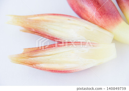 Sliced summer ginger Sliced summer ginger 140849739