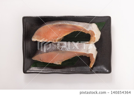 [Hokkaido-produced Chum Salmon] Salted Salmon (Air-dried in the cold wind) 140854364