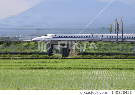稻田和新幹線（子彈列車）（富士市，靜岡縣） 140858438