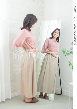 40歲女性的美麗形象 40歲女性的美麗形象 140858479