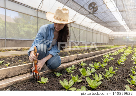 Smiling students Different ethnicities in farm vegetable Smiling students Different ethnicities in farm vegetable 140859622