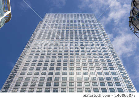 One Canada Square skyscraper in Canary Wharf London One Canada Square skyscraper in Canary Wharf London 140863872