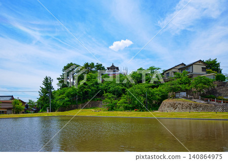 丸岡城(霞城):主塔正在維修。 丸岡城(霞城):主塔正在維修。 140864975
