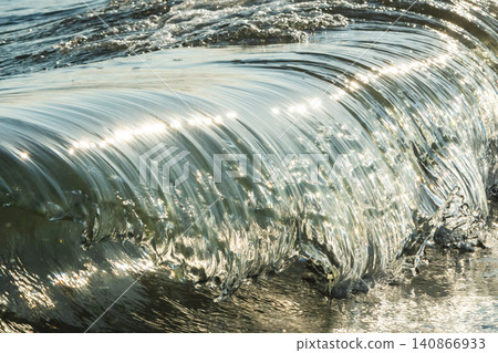 Shonan Kugenuma Beach: Glossy Waves Shonan Kugenuma Beach: Glossy Waves 140866933