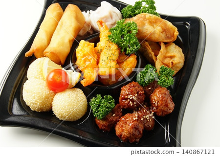 Chinese dim sum platter 140867121
