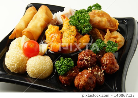 Chinese dim sum platter 140867122
