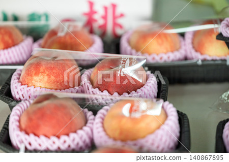 收穫的桃子 140867895
