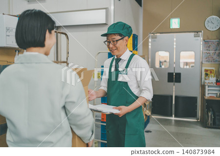 超市收貨和檢驗 超市收貨和檢驗 140873984