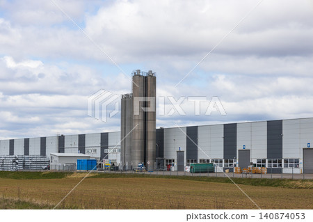 Large logistics facility and industrial building Large logistics facility and industrial building 140874053