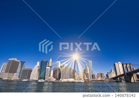 布魯克林大橋和摩天大樓的壯麗景色 布魯克林大橋和摩天大樓的壯麗景色 140878142