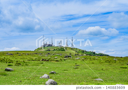 Scenery of the Utsukushigahara Plateau in Nagano Prefecture Scenery of the Utsukushigahara Plateau in Nagano Prefecture 140883609