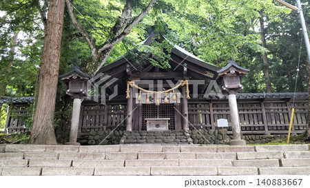 On the Suwa Taisha Shrine Palace On the Suwa Taisha Shrine Palace 140883667