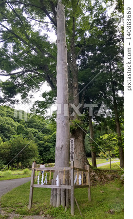 The pillars of Suwa Taisha Kamijai Maenomiya The pillars of Suwa Taisha Kamijai Maenomiya 140883669
