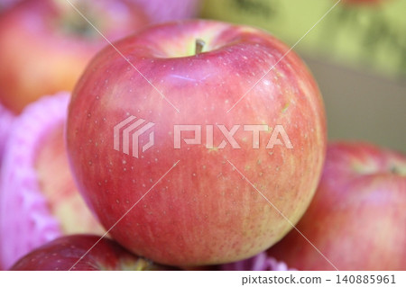 We were able to harvest apples. We were able to harvest apples. 140885961