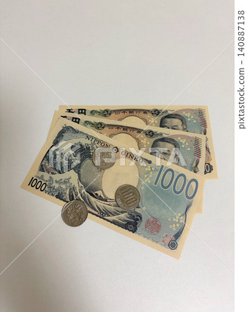 Japanese banknotes and coins: 3,300 yen Japanese banknotes and coins: 3,300 yen 140887138