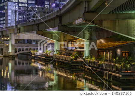 大阪夜景,中之島,中之島愛情中心,大阪市,大阪府 大阪夜景,中之島,中之島愛情中心,大阪市,大阪府 140887165