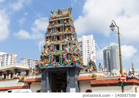 Building view of the Sri Mariamman Temple in Chinatown, Singapore. Built in 1827, it's the oldest Hindu temple in Singapore. Building view of the Sri Mariamman Temple in Chinatown, Singapore. Built in 1827, it's the oldest Hindu temple in Singapore. 140887500