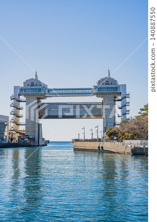 View of the large observation sluice gate "Viewo" at Numazu Port in Numazu City, Shizuoka Prefecture. 140887550