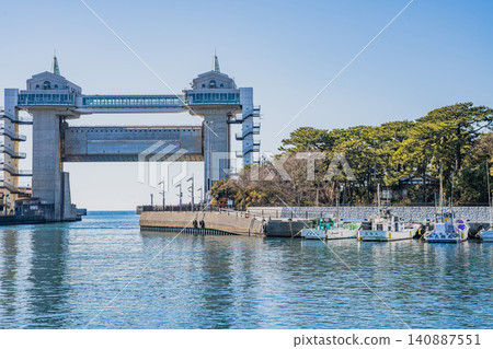 View of the large observation sluice gate "Viewo" at Numazu Port in Numazu City, Shizuoka Prefecture. View of the large observation sluice gate "Viewo" at Numazu Port in Numazu City, Shizuoka Prefecture. 140887551