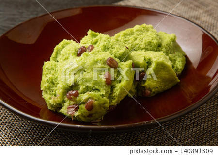 艾草蒸包 140891309