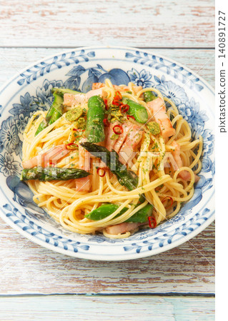 Asparagus peperoncino Asparagus peperoncino 140891727