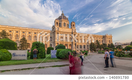 Beautiful view of famous Naturhistorisches Museum with park and sculpture timelapse hyperlapse in Vienna, Austria Beautiful view of famous Naturhistorisches Museum with park and sculpture timelapse hyperlapse in Vienna, Austria 140891780