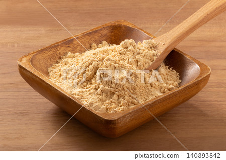 Kinako (roasted soybean flour) [Soybeans from Canada or the USA] 140893842