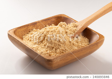 Kinako (roasted soybean flour) [Soybeans from Canada or the USA] 140893846